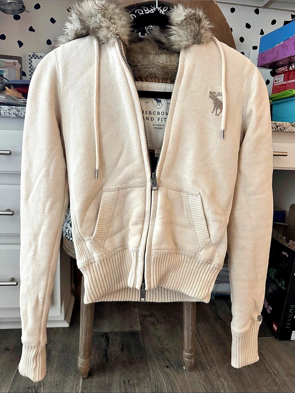 Y2K Abercrombie & Fitch Faux Fur-Lined Full-Zip Hoodie Cream
